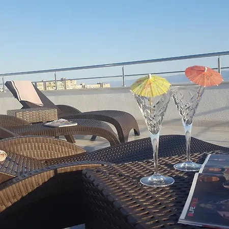 Apartamento Three Roses