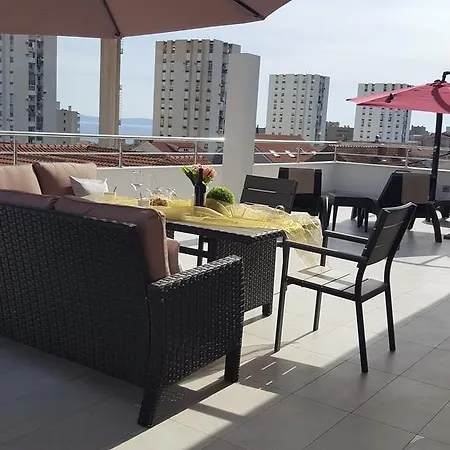 Apartman Three Roses *