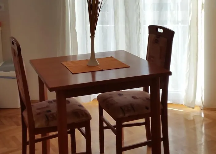 Lägenhet Three Roses