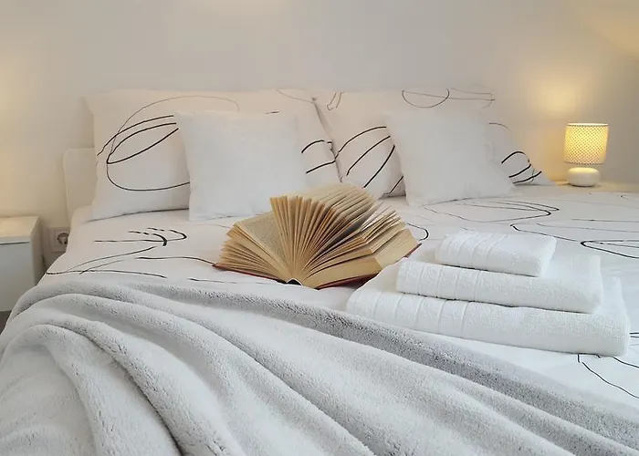 Three Roses Lägenhet *