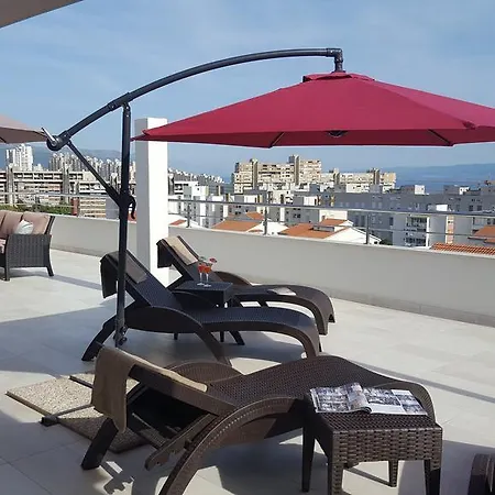 Three Roses Appartement