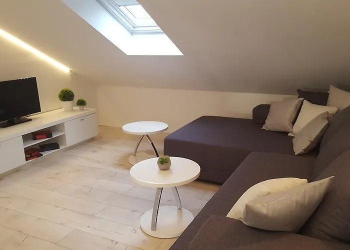 Three Roses Apartament Split