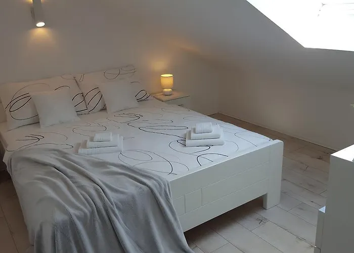 Apartament Three Roses Split