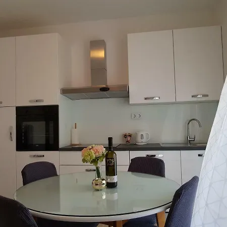 Apartament Three Roses